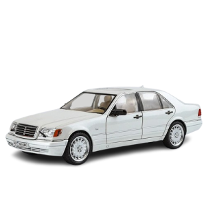 Model samochodu Mercedes Benz W140 skala 1:24 biały