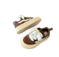 Zamszowe sneakersy dla dziecka klasyczne wiązane brąz.png