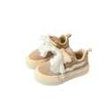Zamszowe sneakersy dla dziecka klasyczne pudrowy róż stylowe.png