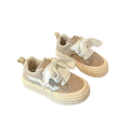 Zamszowe sneakersy dla dziecka klasyczne pudrowy róż wygodne.png