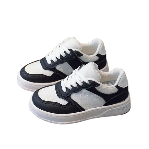 Sneakersy sznurowane dla chłopca.png