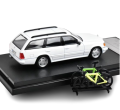 Model klasyka Mercedes Benz E klasa w124 kombi skala 1:64