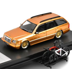 Model klasyka Mercedes Benz E klasa w124 kombi skala 1:64